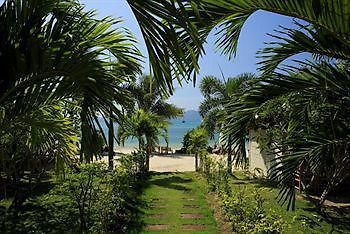 Byg Grand Beach Front & Sea View @ Panwa Beach Екстер'єр фото